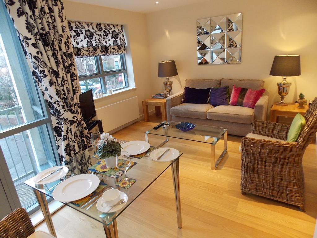 Violet Bank Apartment New Town EDI Kamer foto